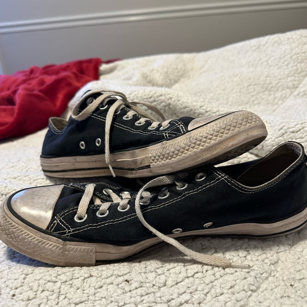 Black converse